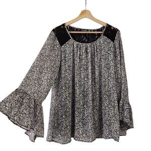 2/$15 Roz & Ali Black Gray Floral Lace Back Trim Bell Sleeve Shirt Blouse Top L